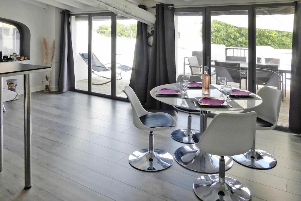Holiday Home With Shared Pool Saintes-Maries-de-la-Mer Buitenkant foto