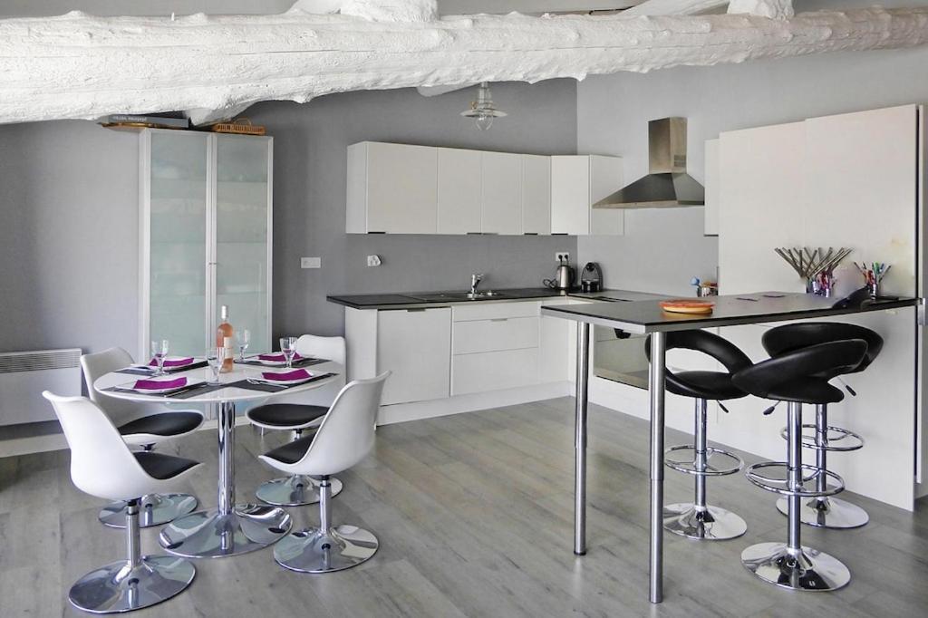 Holiday Home With Shared Pool Saintes-Maries-de-la-Mer Buitenkant foto
